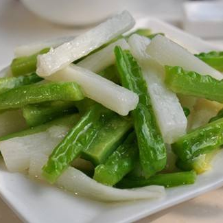 驚奇！除了美容護膚竟然還能食用，蘆薈食用方法和功效推薦給您