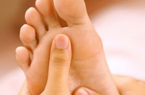 里內(nèi)庭穴的功效與作用