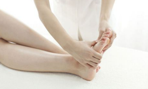 按摩內(nèi)庭穴的好處